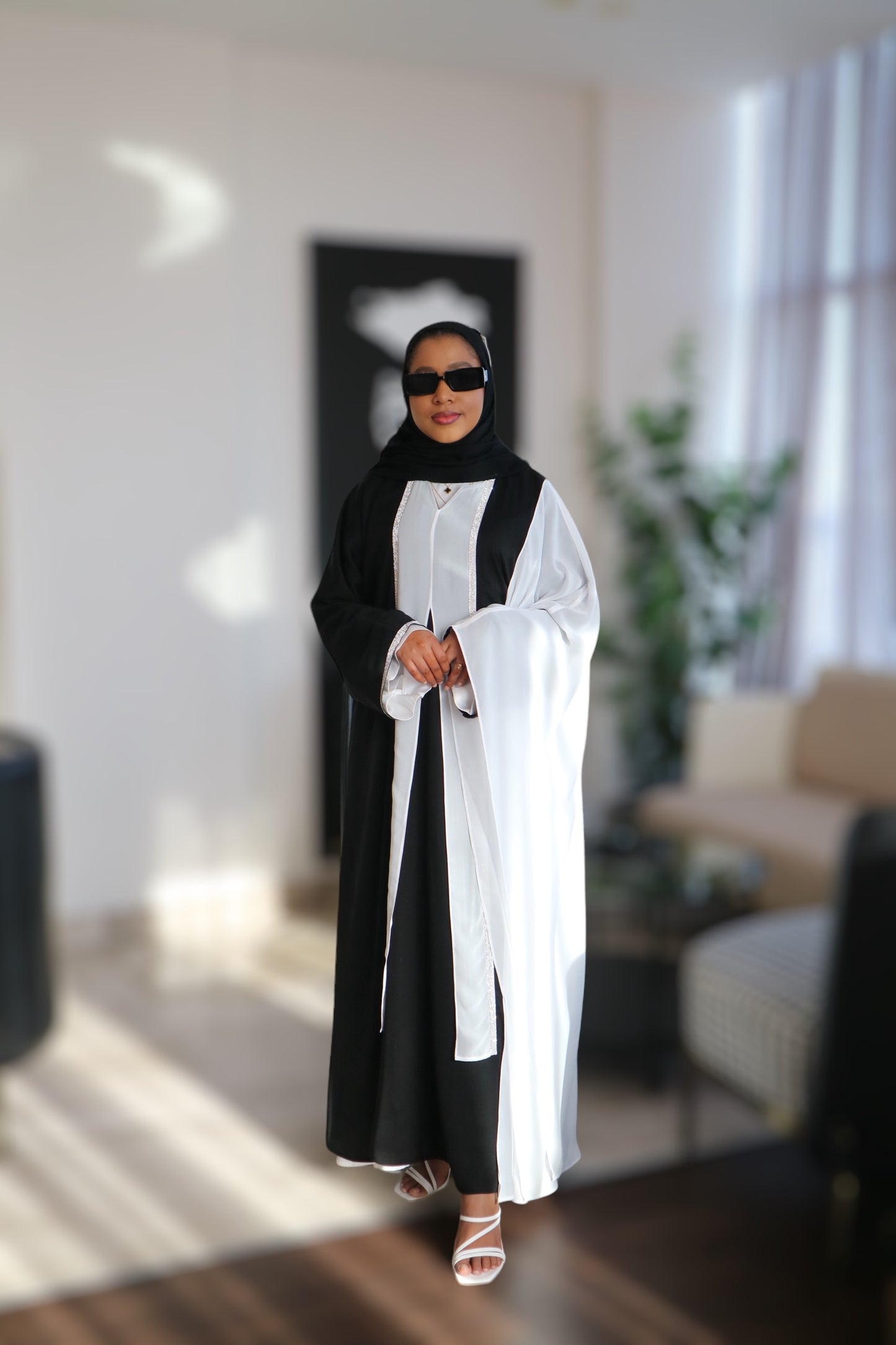 Amarah Abaya - Motivated 