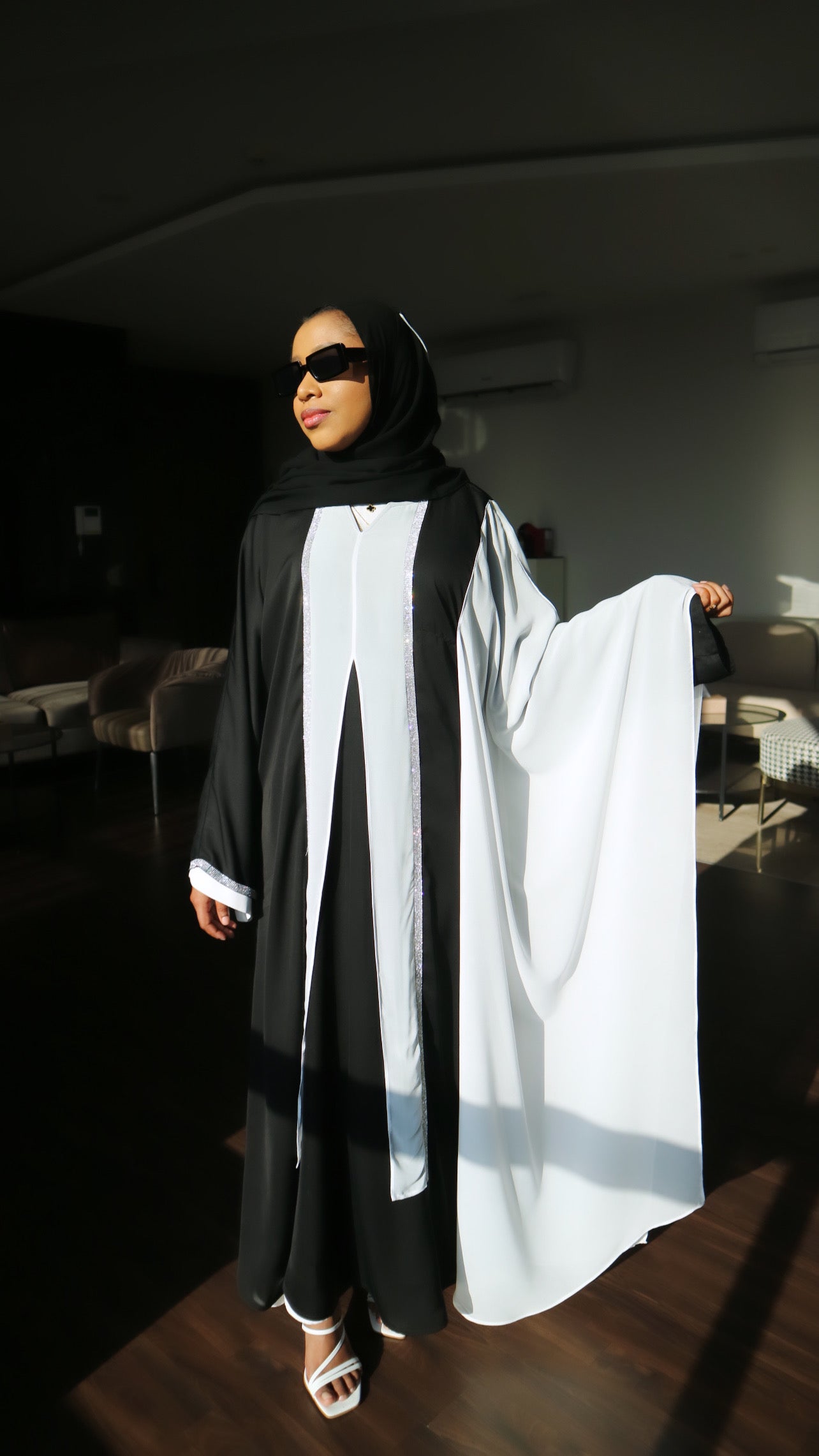 Amarah Abaya - Motivated 